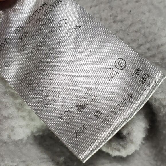 Undefeated Hoodie Mens M Raglan Sleeve Hash Mark Logo Grunge Urban Anti-Social - Picture 10 of 12